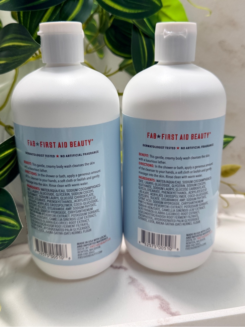 First Aid Beauty Ultra Gentle Body Wash - Light Blue & White - Picture 3 of 4